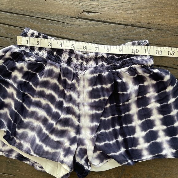 Tie Dye Navy & White Print Flowy Shorts - Picture 4 of 6